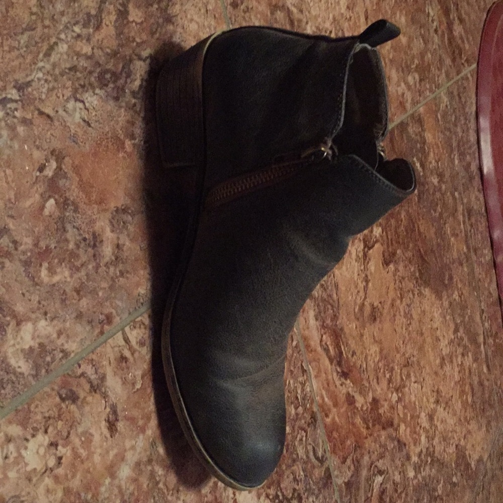 Booties! - Picture 3 of 4